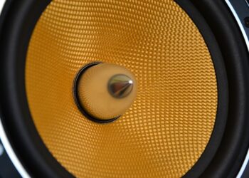 ¿Sabes cuál es la ubicación correcta de tus altavoces home cinema?