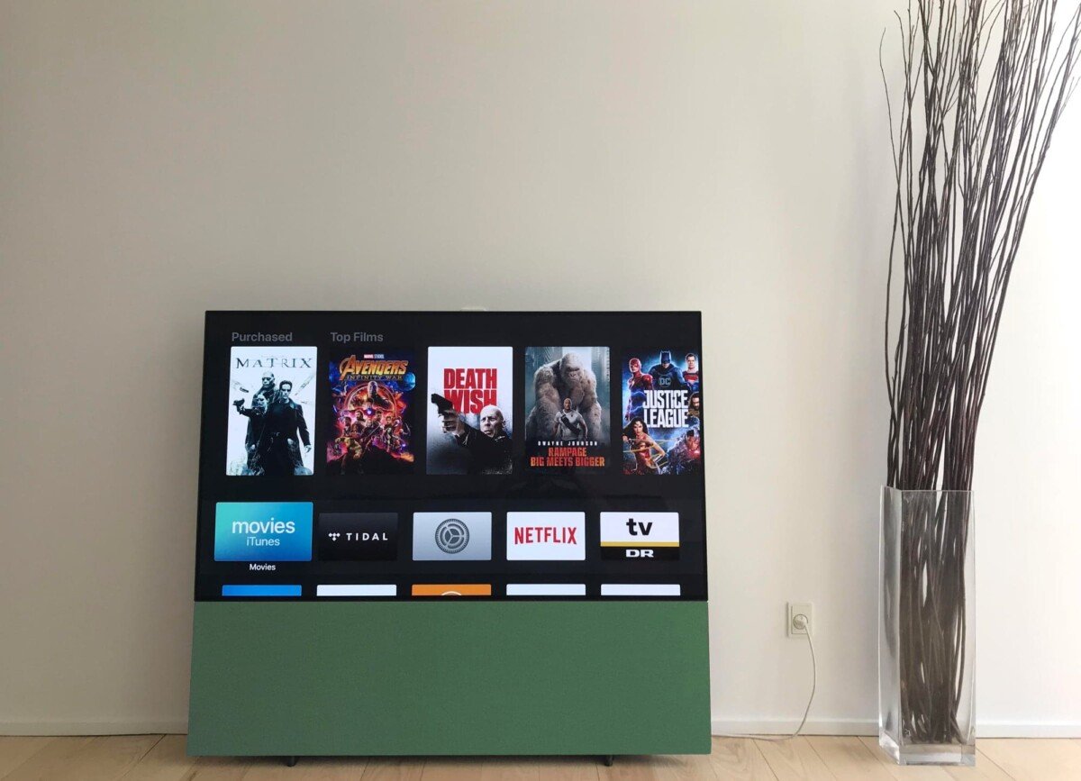 La Smart TV de LG que es genial para el dormitorio está rebajada a precio  mínimo y es compatible con Apple TV+ y AirPlay 2