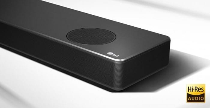 Sharp presenta la HT-SB700, una barra de sonido Dolby Atmos económica, y  dos altavoces inalámbricos
