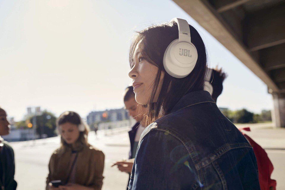 La oferta que mejor suena: auriculares JBL LIVE 500BT con descuento del 33%