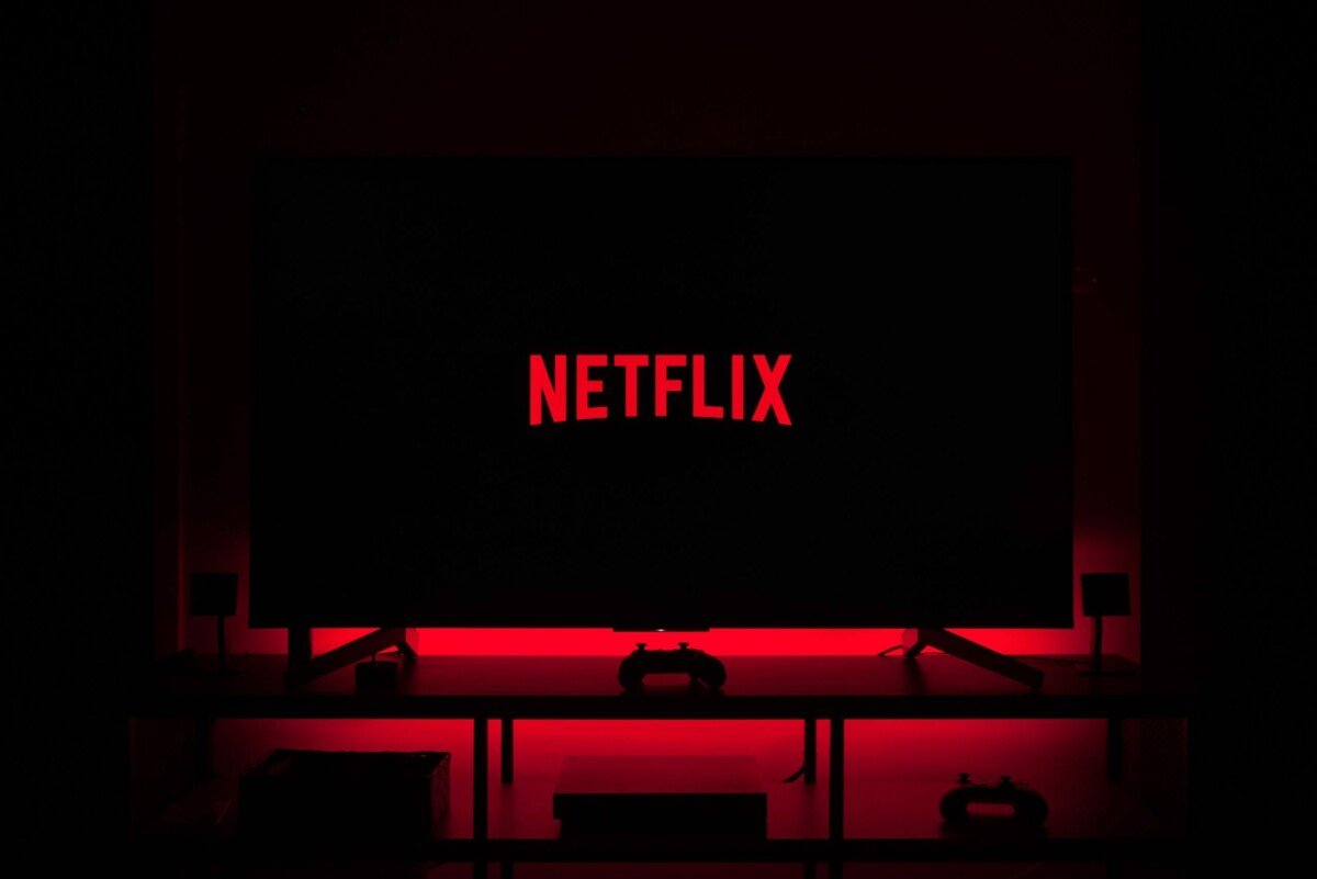 Cómo ver una película o serie de Netflix aunque la descarga no se haya completado
