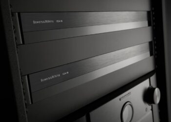 bowers-wilkins-cda-16-amplifier-beauty