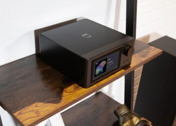 NAD C700, amplificador streamer todo en uno con el reconocido sistema BluOS