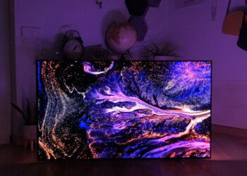 Philips OLED 806: Unboxing y primeras impresiones del OLED con Ambilight del 2021