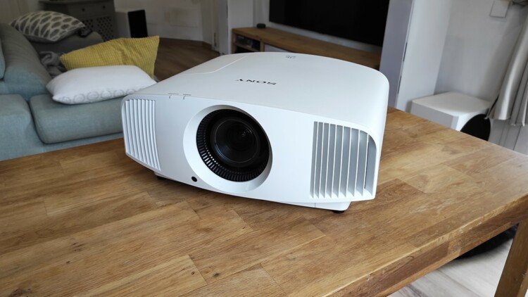 Review proyector Sony VPL-VW290ES: convierte tu salón en un cine 4K