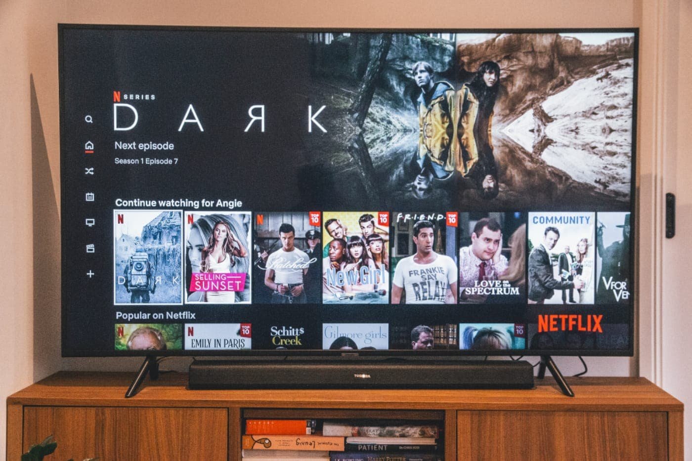 Netflix ya permite eliminar contenido de "Seguir viendo" desde la aplicación del televisor