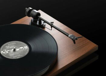 Pro-Ject E1: nueva serie de tocadiscos asequibles para introducirse en el mundo del vinilo
