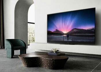 Panasonic OLED LZ2000