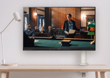 LG Smart Monitor 32SQ780S