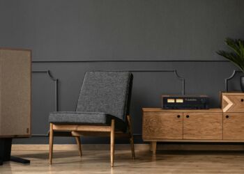 NAD C 3050 LE, un amplificador estéreo de edición limitada de estética retro para celebrar los 50 años de NAD