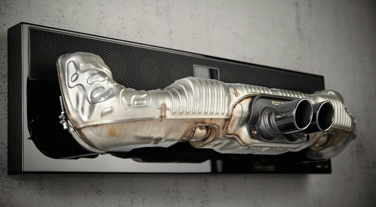 Porsche presenta una barra de sonido Dolby Atmos edición limitada con un diseño muy diferente