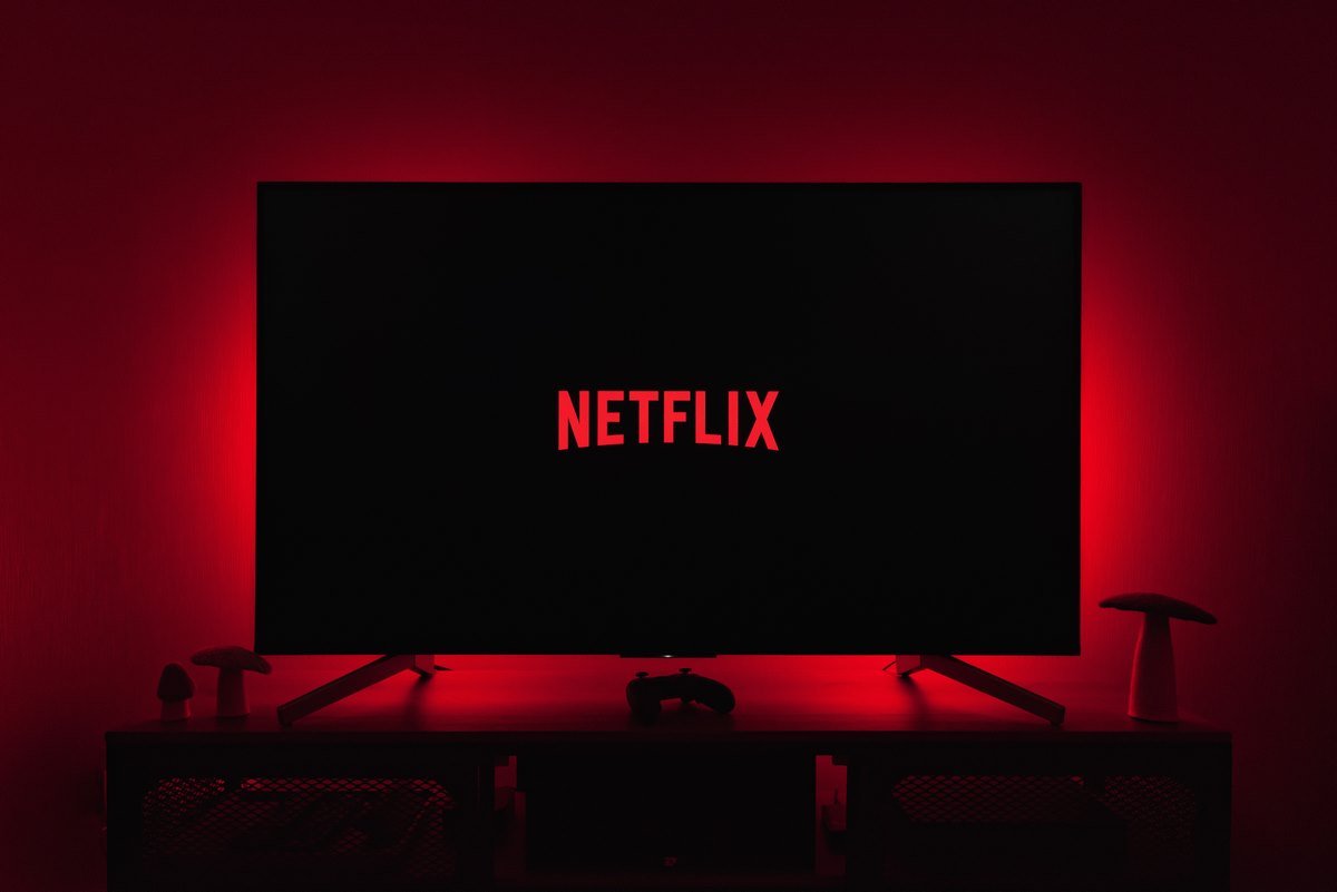 El plan con publicidad no le funciona a Netflix: según Forbes, está devolviendo dinero a los anunciantes