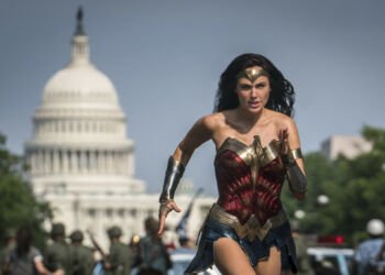 Warner no quiere a 'Wonder Woman 3': rechazan el guion y cancelan la película de Gal Gadot