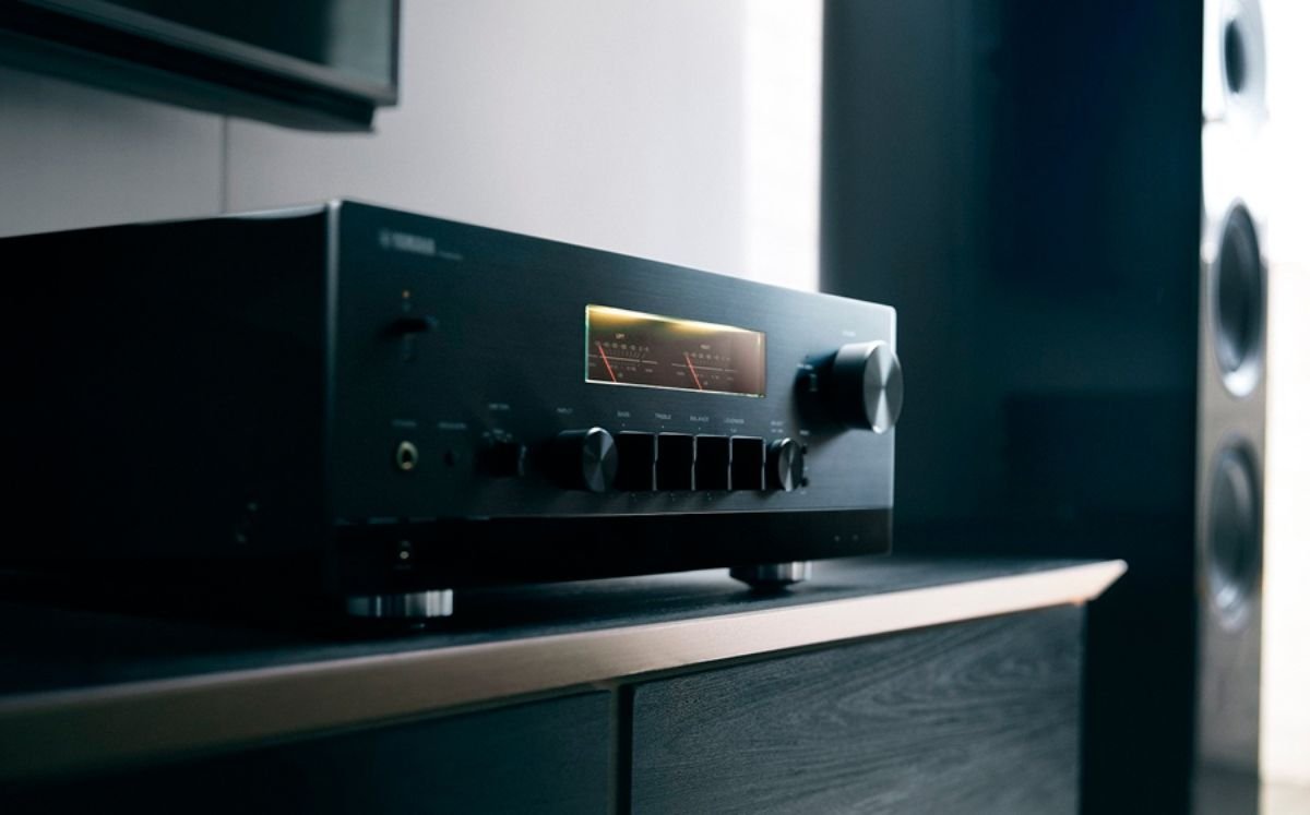 Yamaha R-N2000A, diseño y sonido clásico para la nueva generación de escucha de música
