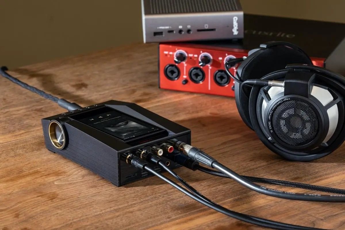 Astell & Kern presenta un sistema de sonido portátil para exprimir tus mejores auriculares