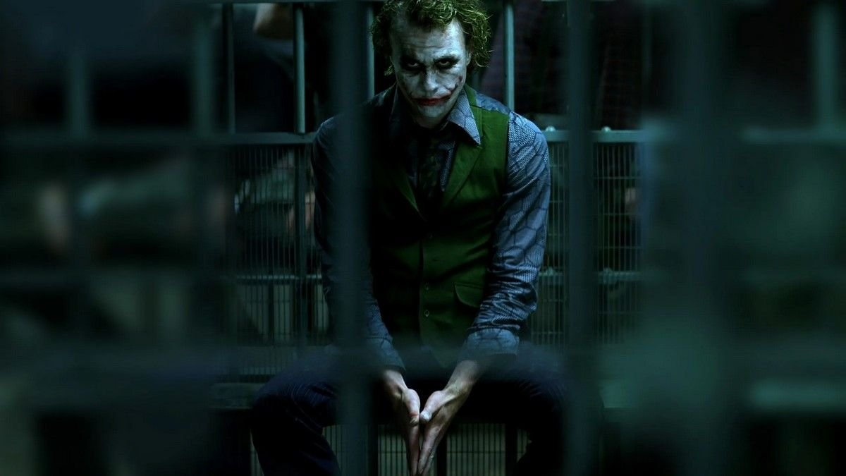 El Joker de Heath Ledger en El Caballero Oscuro marcó historia, pero hay otras películas suyas que deberías conocer