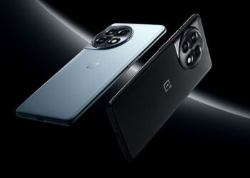 OnePlus Ace 2 Dimensity Edition con fondo