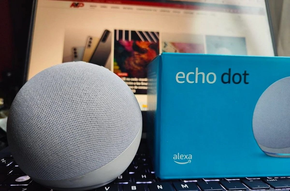 Echo Dot con reloj (5.ª generación, modelo de 2022), Altavoz inteligente  wifi y Bluetooth con Alexa y reloj, con sonido más potente y de mayor  amplitud