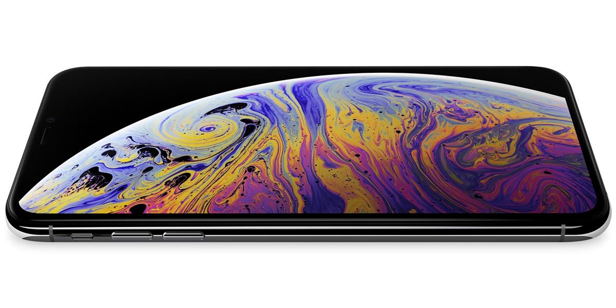 Apple iPhone con pantalla OLED