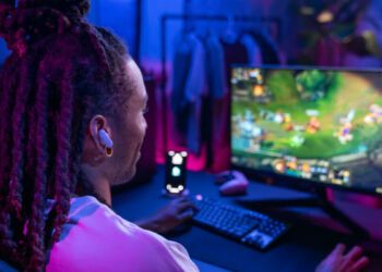 Logitech G FITS, así son los primeros auriculares tipo earbuds para gaming del fabricante