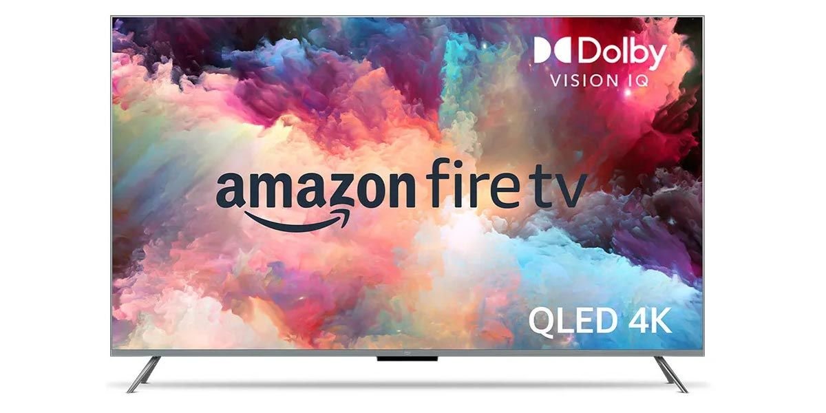 Frontal de una SMart TV Omni QLED de Amazon