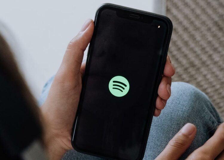 Uso de Spotify en un teléfoo móvil