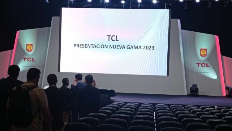 TCL presenta en España su gama de Smart TV 2023, primeras impresiones de los nuevos modelos