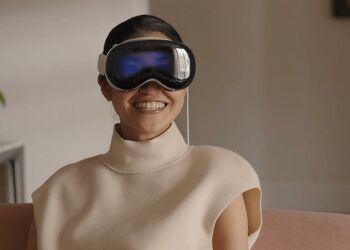 Chica con las gafas Apple Vision Pro