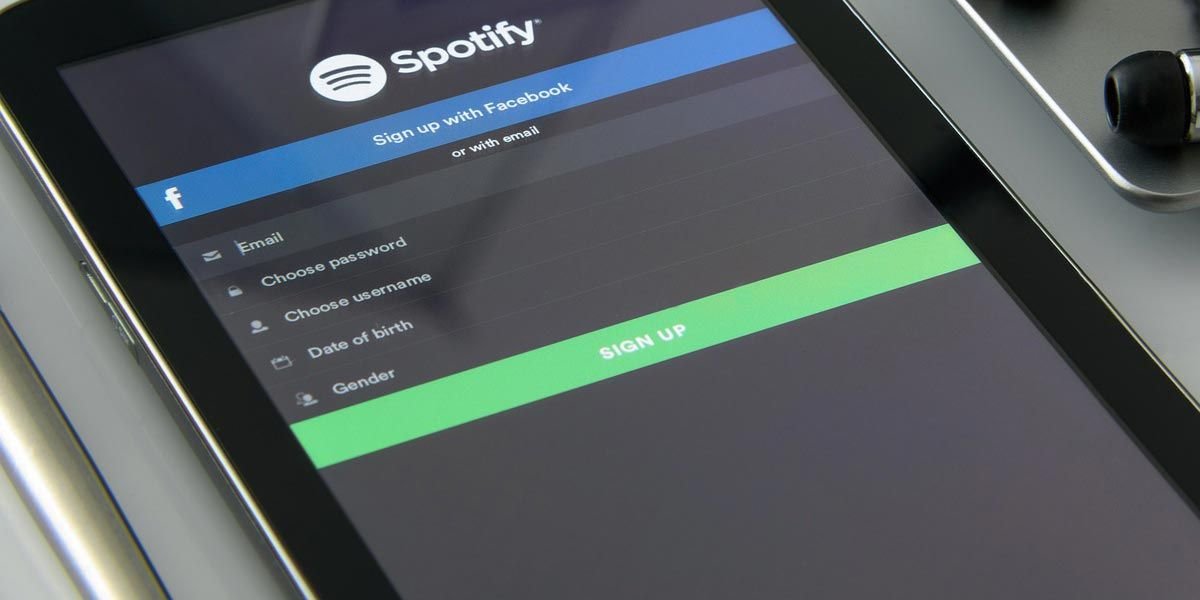 Tablet con la aplicación de Spotify