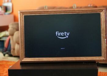 Pantalla con logo de Fire TV Stick