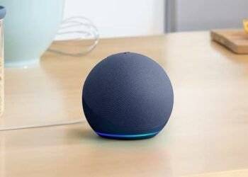 Ofertón en !: Consigue el altavoz inteligente Echo Dot con Alexa  ¡ahora a mitad de precio!