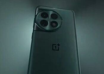 Trasera del teléfono OnePlus Ace 2 Pro