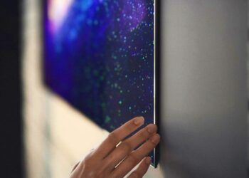 Mi televisor OLED tiene un borde negro en la pantalla. ¿Es normal?