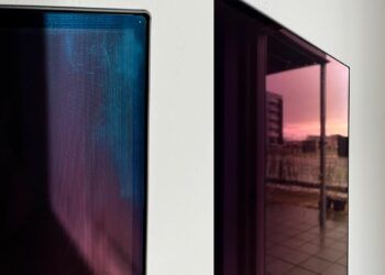 Cómo limpiar correctamente televisores OLED: cuidado que podrías romperla si no lo haces bien