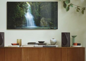 Sonus Faber Duetto en una mesa