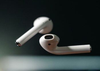 Apple AirPods de color blanco