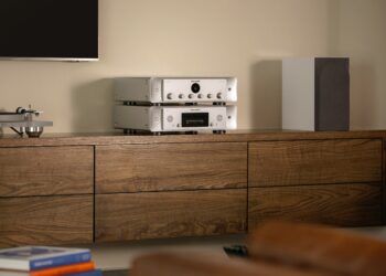 Marantz MODEL 50 y CD 50n, amplificador y reproductor de CD con el nuevo estilo Marantz