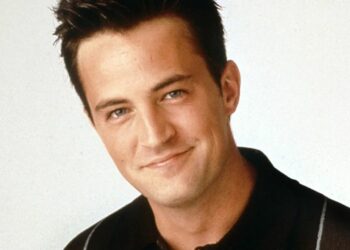 Muere Matthew Perry, el popular Chandler Bing en la serie Friends a los 54 años