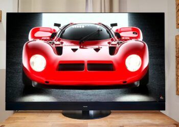 Panasonic MZ2000: Unboxing y primeras impresiones de la mejor OLED japonesa del 2023