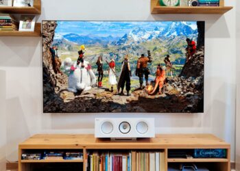 Pantallazos negros al jugar con la Samsung S95C QD-OLED: causas y cómo solucionarlo