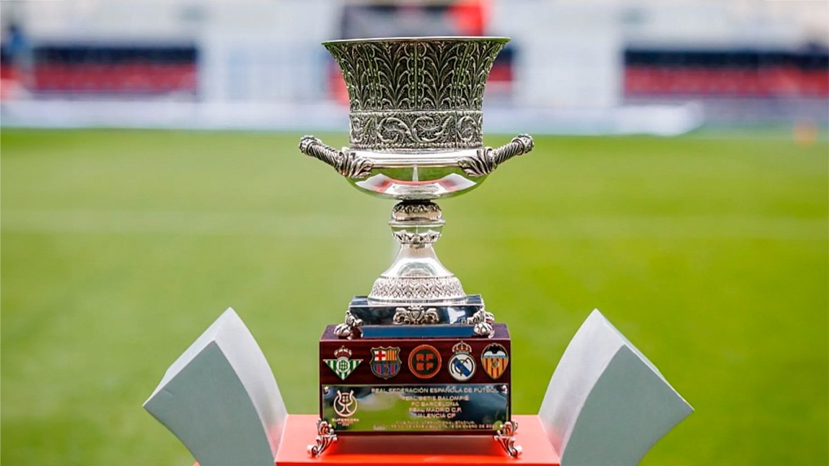 Cómo ver online y por televisión la Supercopa de España trofeo