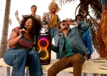 JBL llega al CES 2024 con nuevos altavoces portátiles con Auracast, PartyBox y auriculares TWS 3