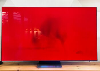 Por qué no deberías poner el video de la chimenea en bucle a todas horas en tu televisor OLED