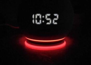 Anillo rojo en dispositivo con Alexa