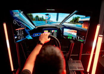 AGON PRO AG456UCZD, AOC sube la apuesta con un nuevo monitor OLED de 45 pulgadas