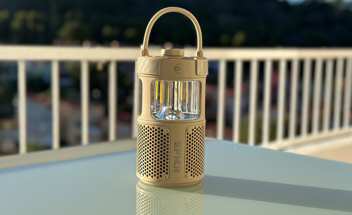 MEE Audio lightSPKR, análisis: un altavoz inalámbrico con linterna ideal para llevarnos al camping