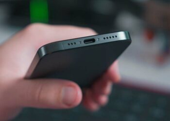 Puerto de carga de un iPhone