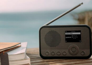 Sangean WFR-39, una radio como las de antes con tecnología de ahora