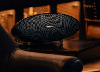 Meridian Ellipse, un altavoz diseñado para competir con el Bowers & Wilkins Zeppelin