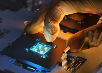 TADF y Nanografeno: unidos podrían ser la clave para la próxima generación de televisores OLED